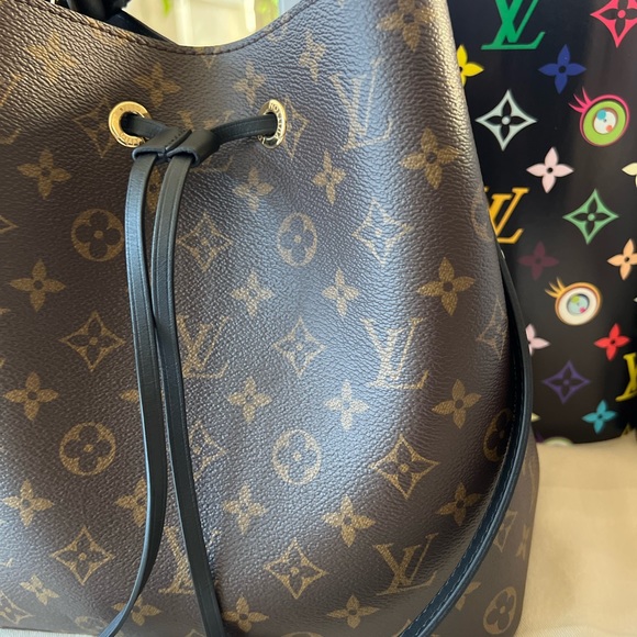 Louis Vuitton Néonoé Noir MM - Picture 13 of 15